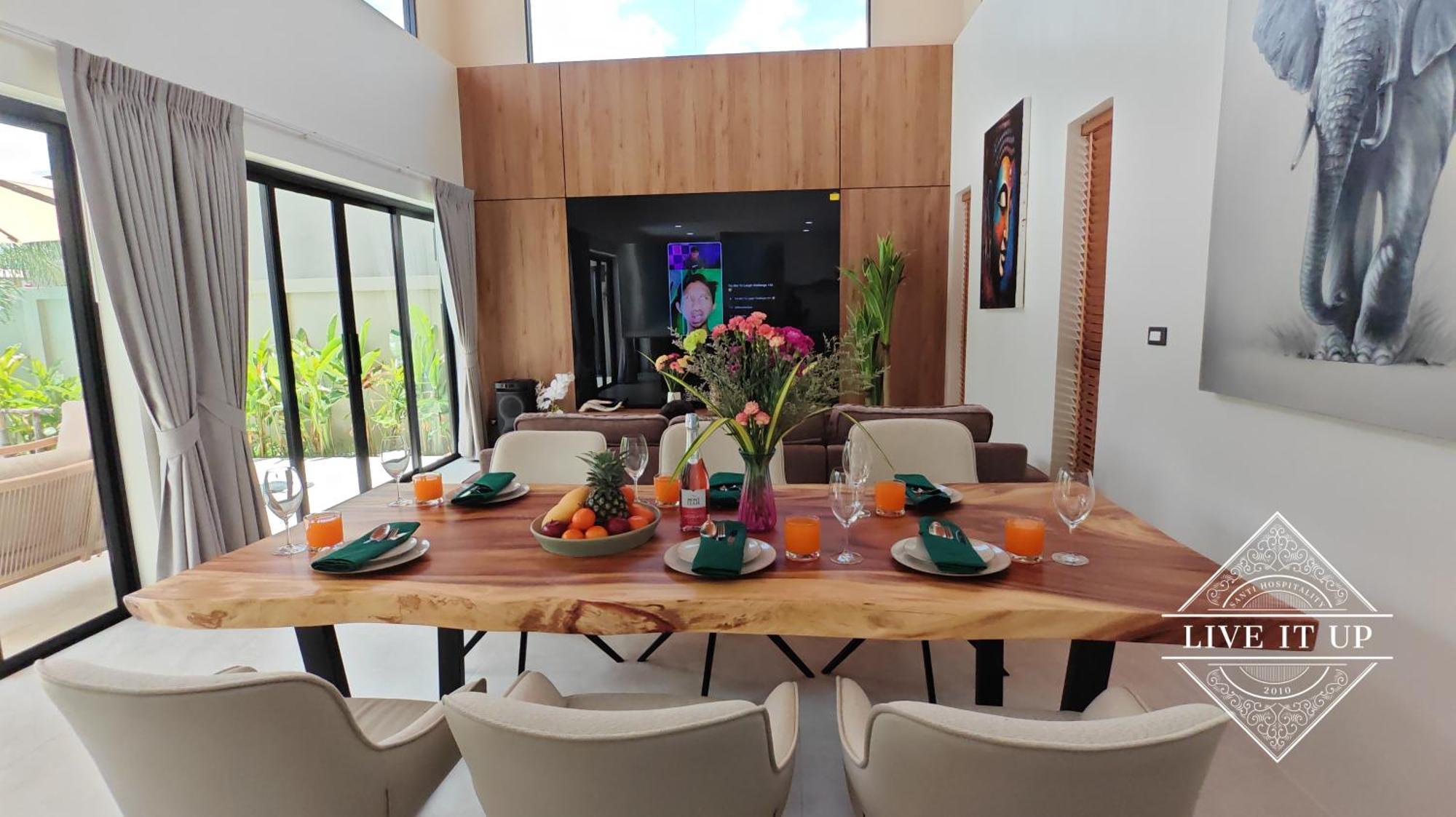 Santi Greenwood Villa *