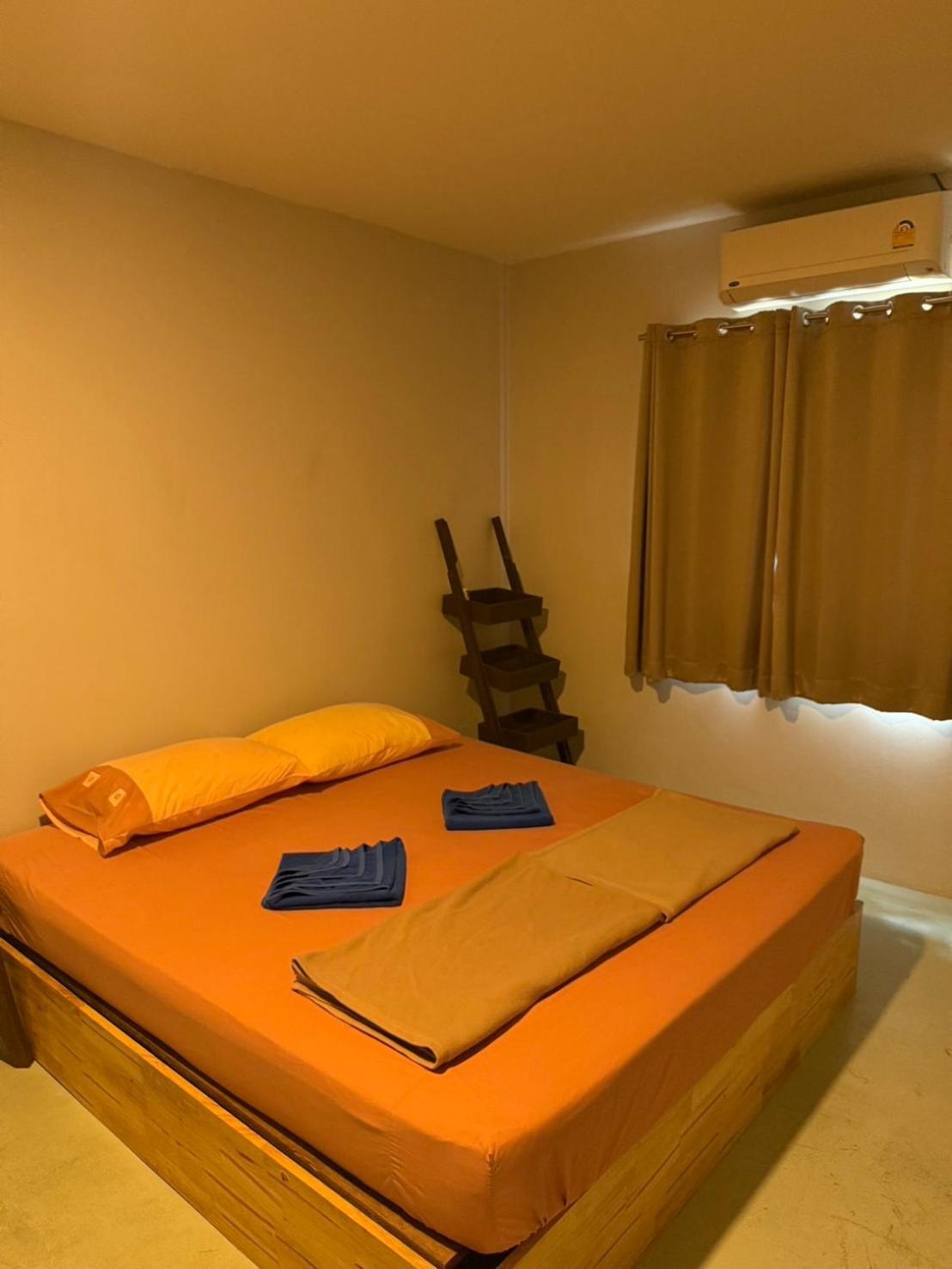 Yp Hostel *