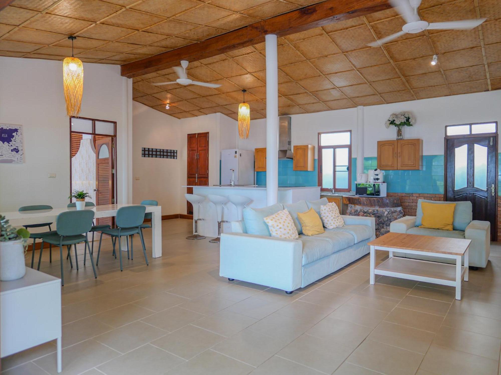 The Wooden House 3br - Sunset Garden