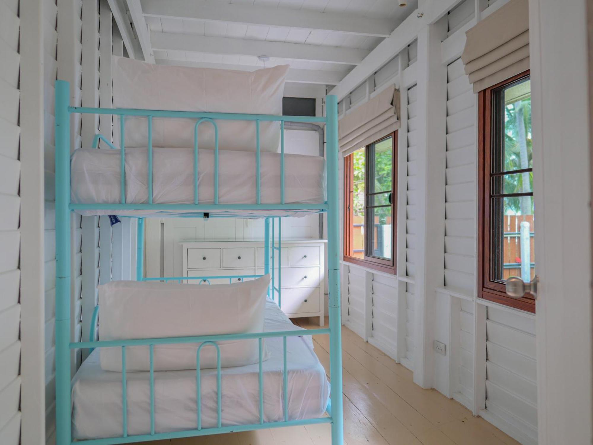 The Wooden House 3br - Sunset Garden *