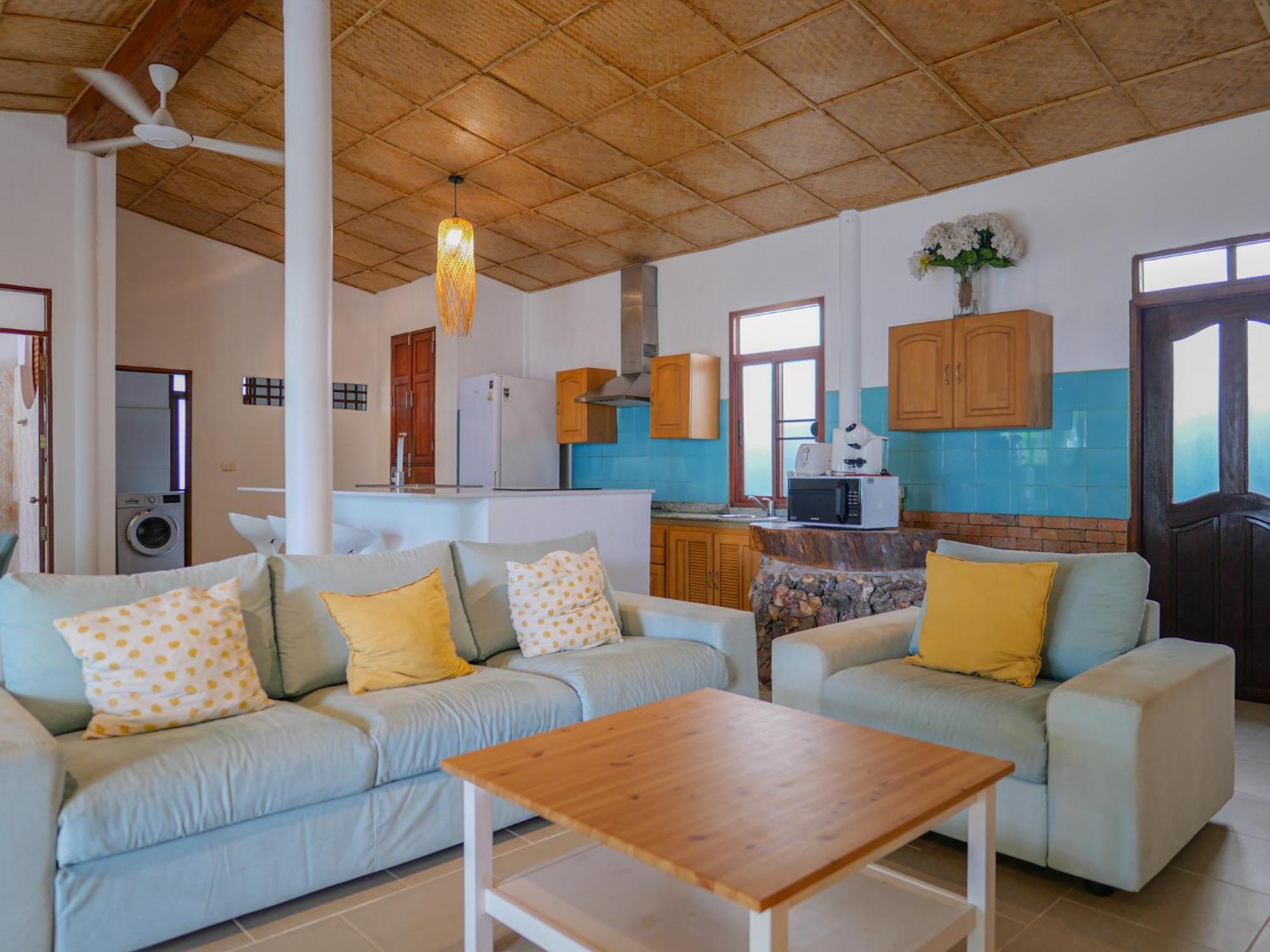 The Wooden House 3br - Sunset Garden Villa