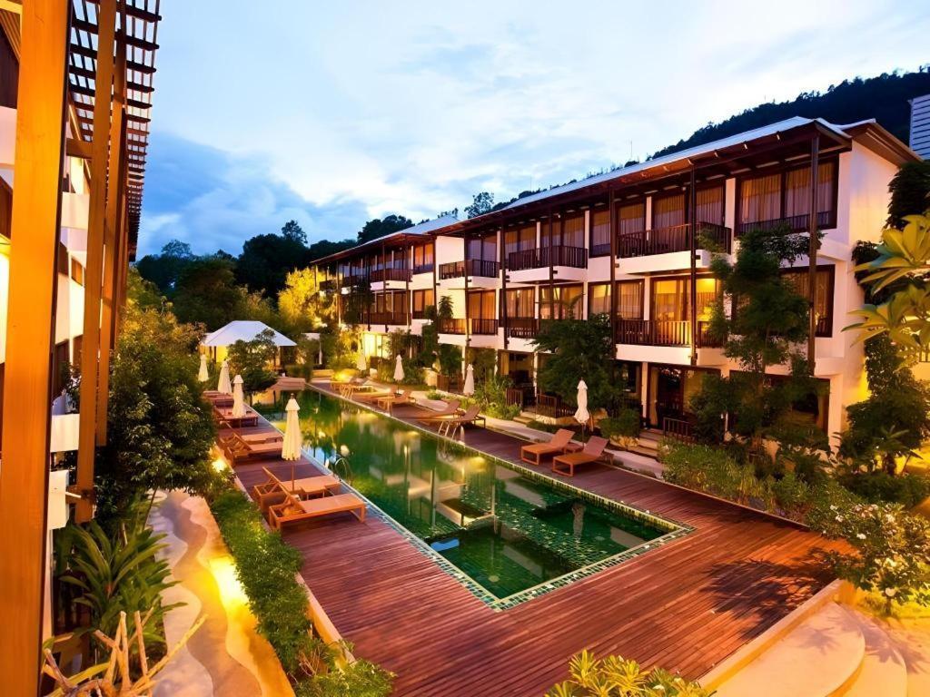 Hotel Maryoo Samui