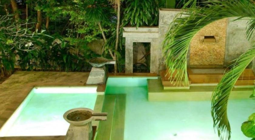Hotel Holiday Park Hotel
