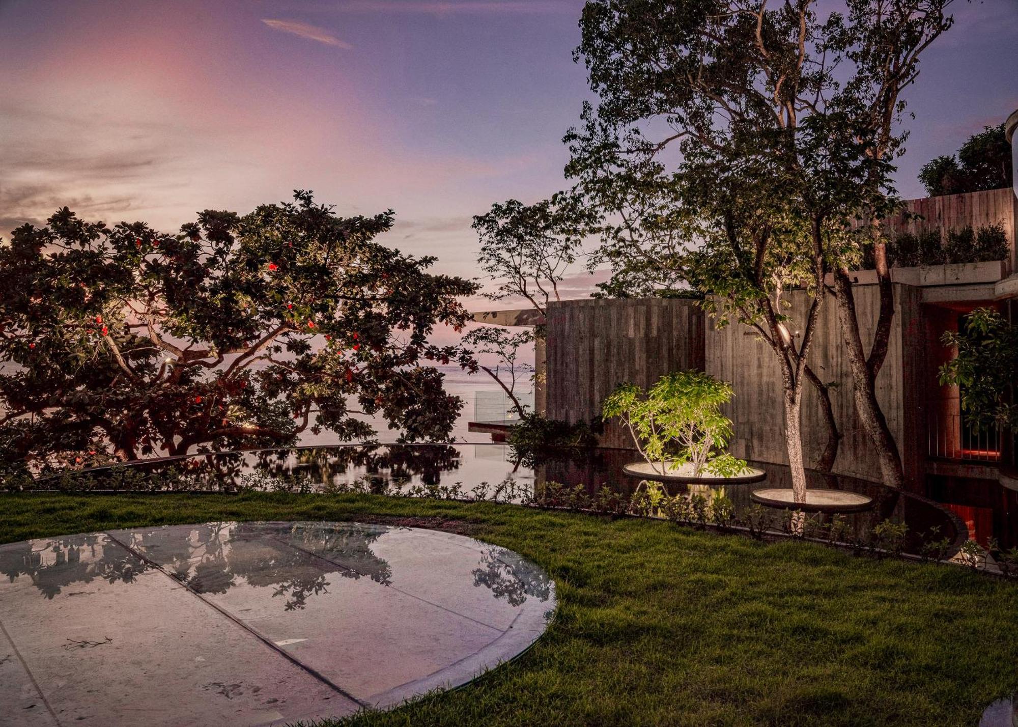 Hotel Vows Beachfront 3*