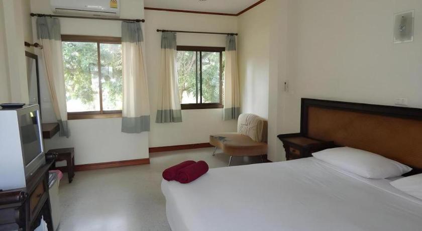Jinta Nathon Hotel Chaweng (Koh Samui)