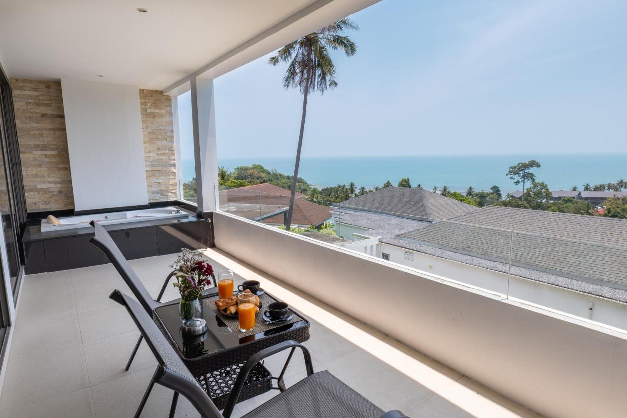 Tropical Sea View 4*