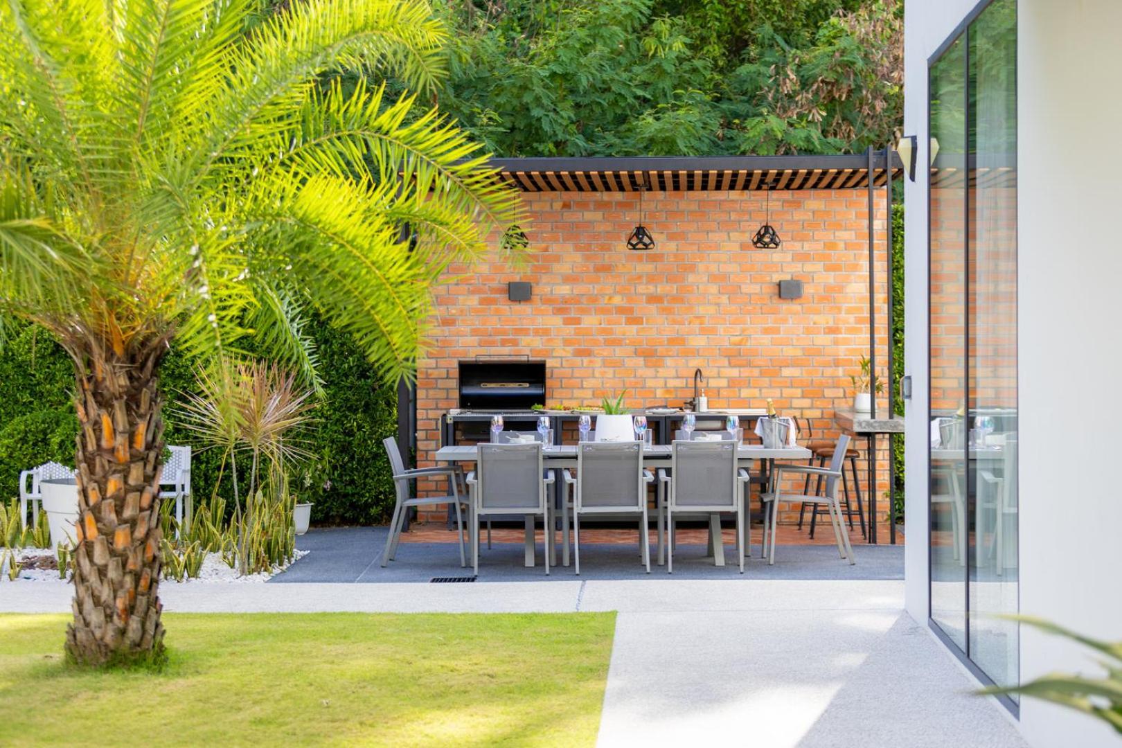 4 Bed Sea View With Breakfast - Kbr32