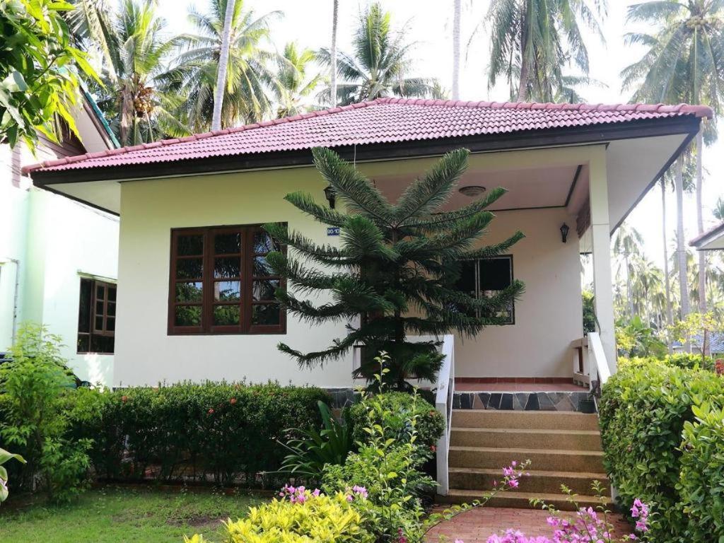 Samui Natien Village Hotel *
