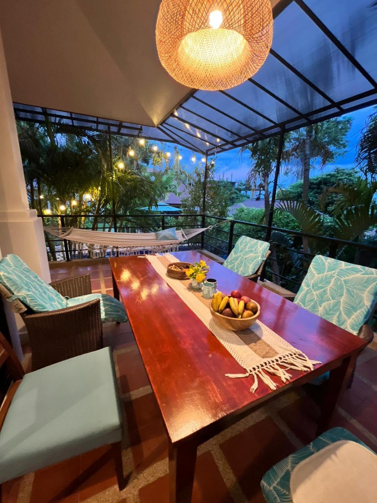Beautiful Garden 3 Bedroom Close To Koh Samui