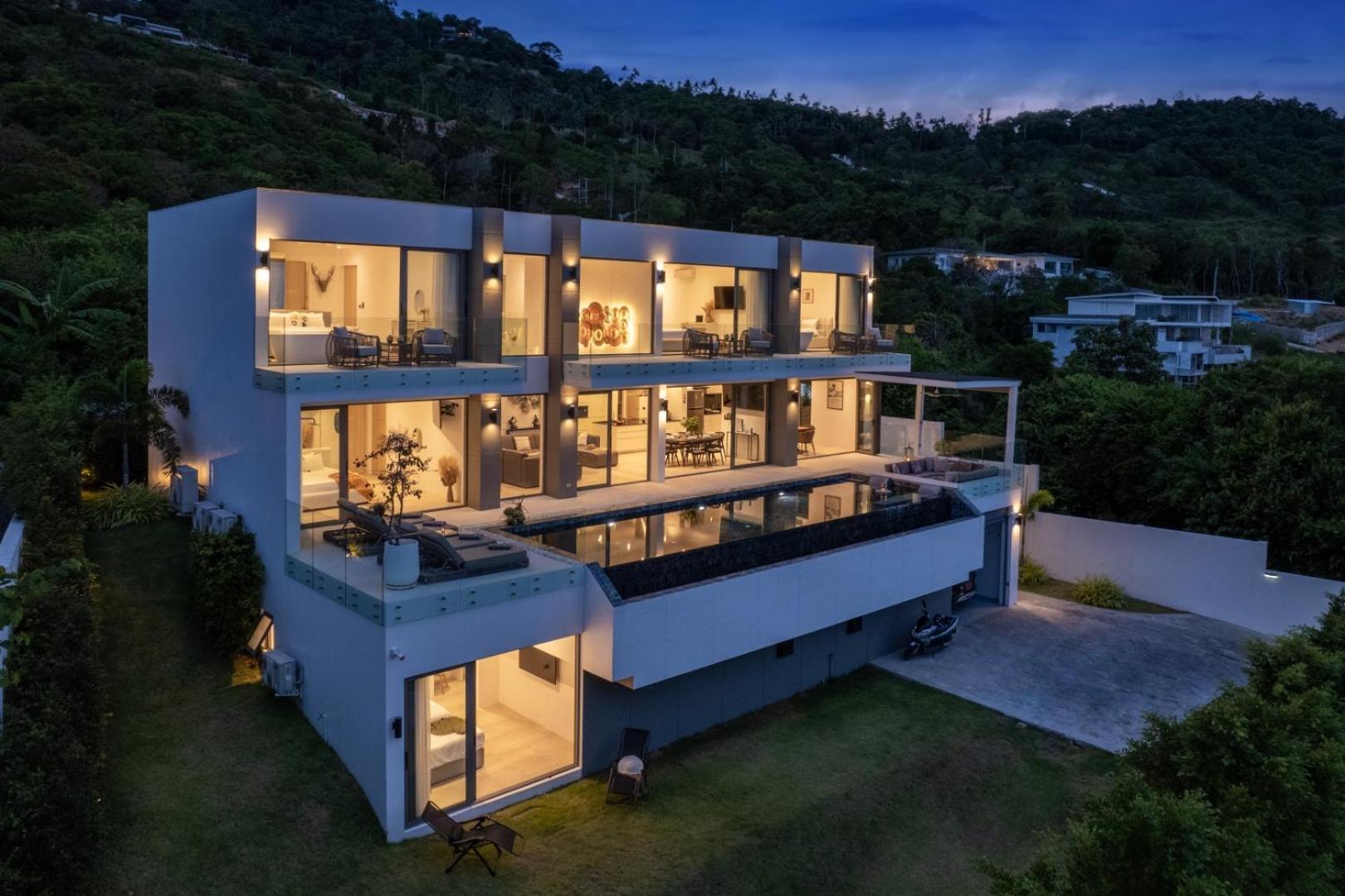 Luxury 5 Bedroom Modern Villa! Kbr17