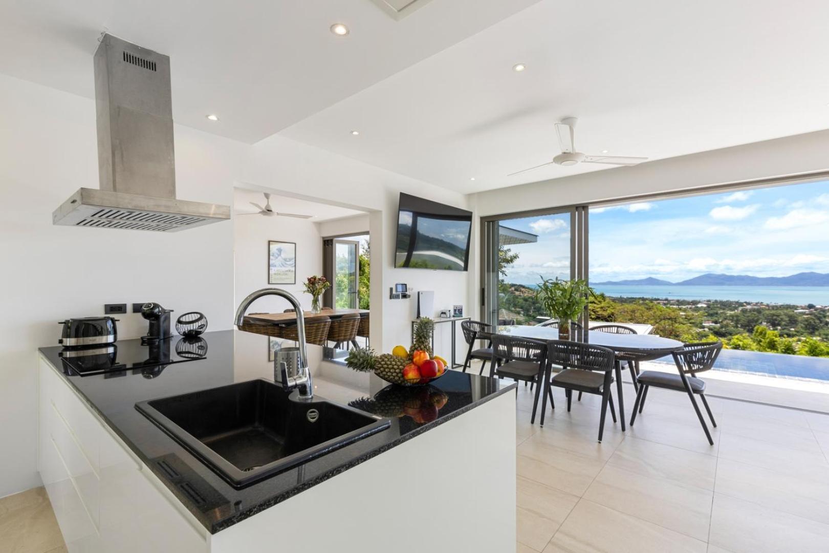 Villa Luxury 5 Bedroom Modern Villa! Kbr17