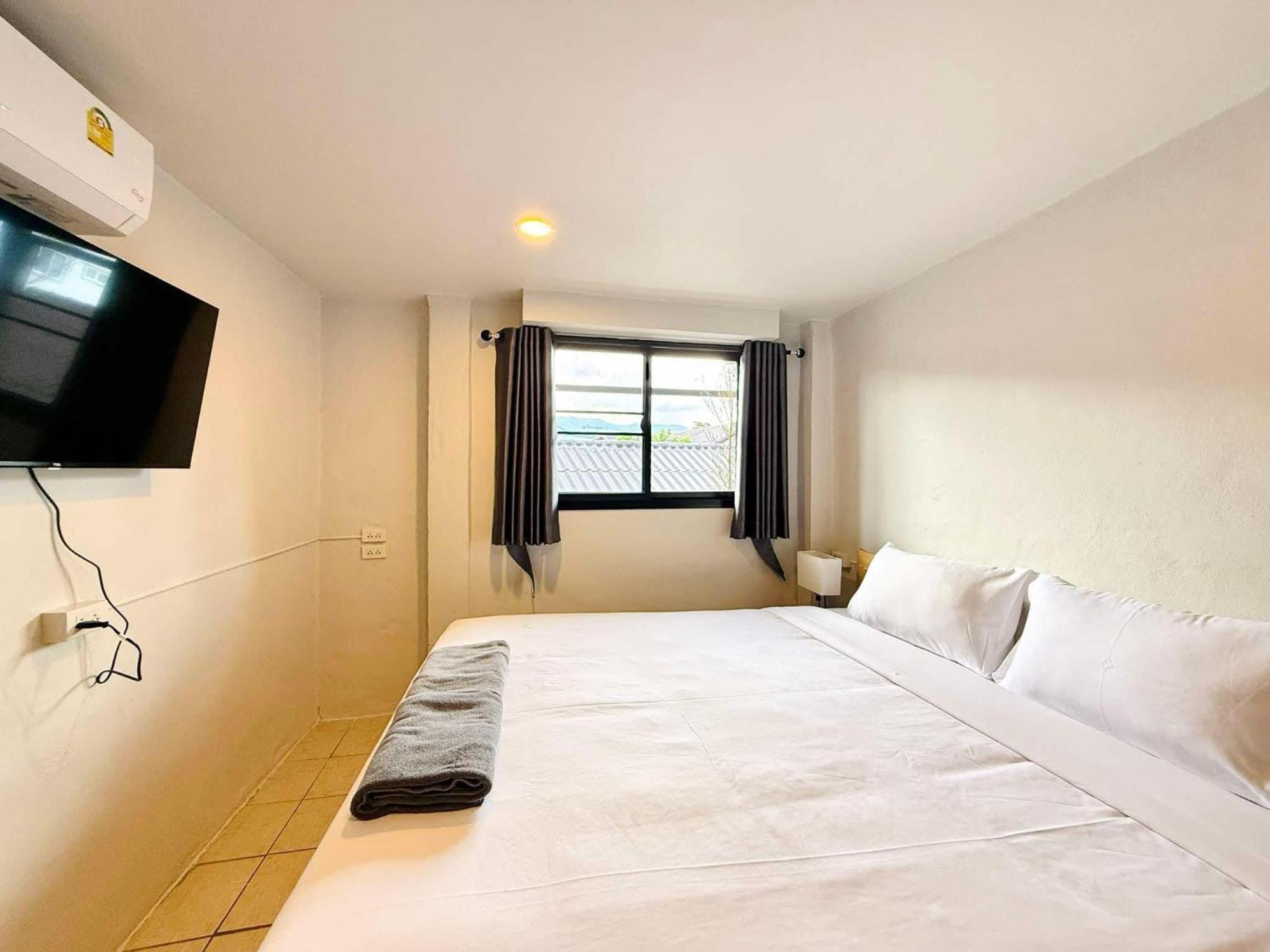 Chill Hub Hotel