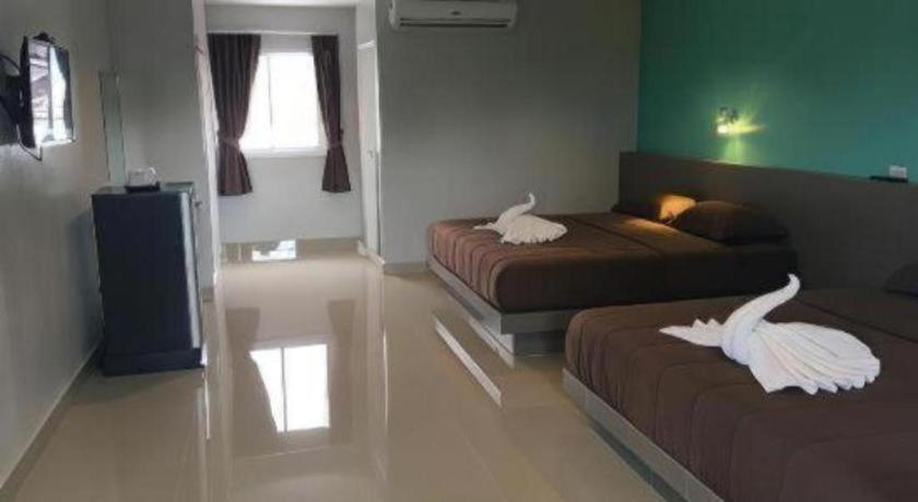 P.f Mansion Hotel 2*