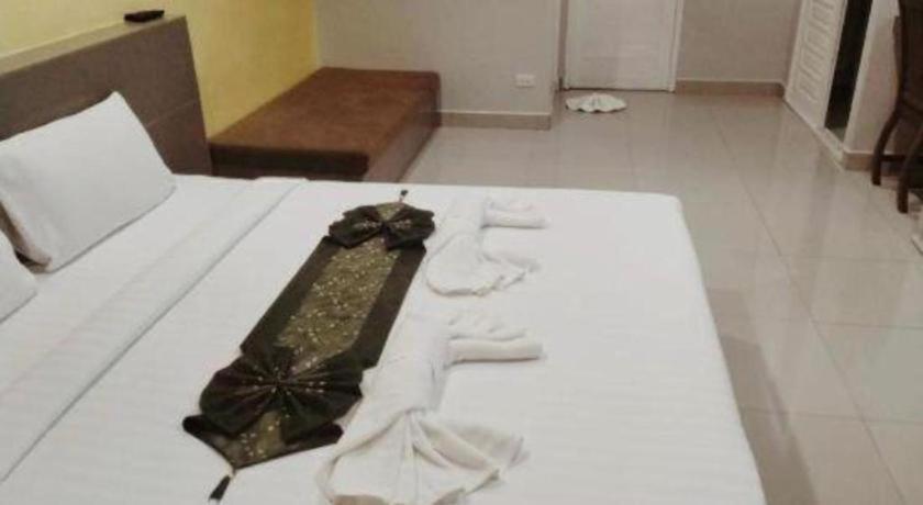 Hotel P.f Mansion 2*