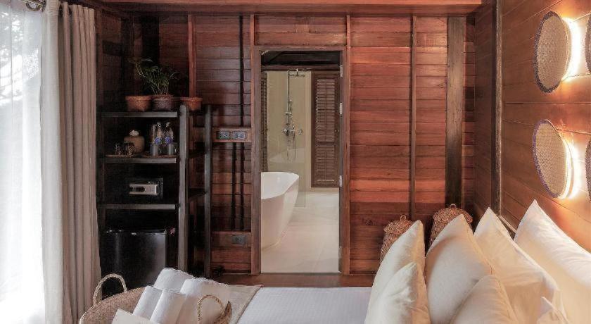 The - Lamai Village Hotel 4*