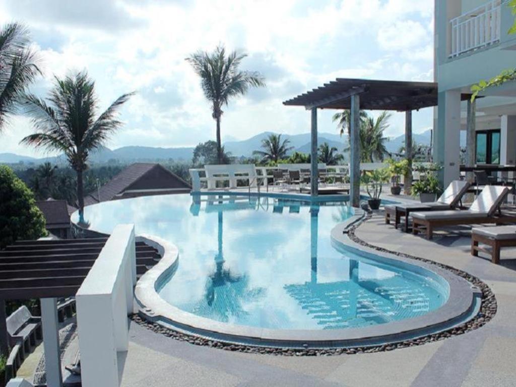 Grand Hill Resort 4*