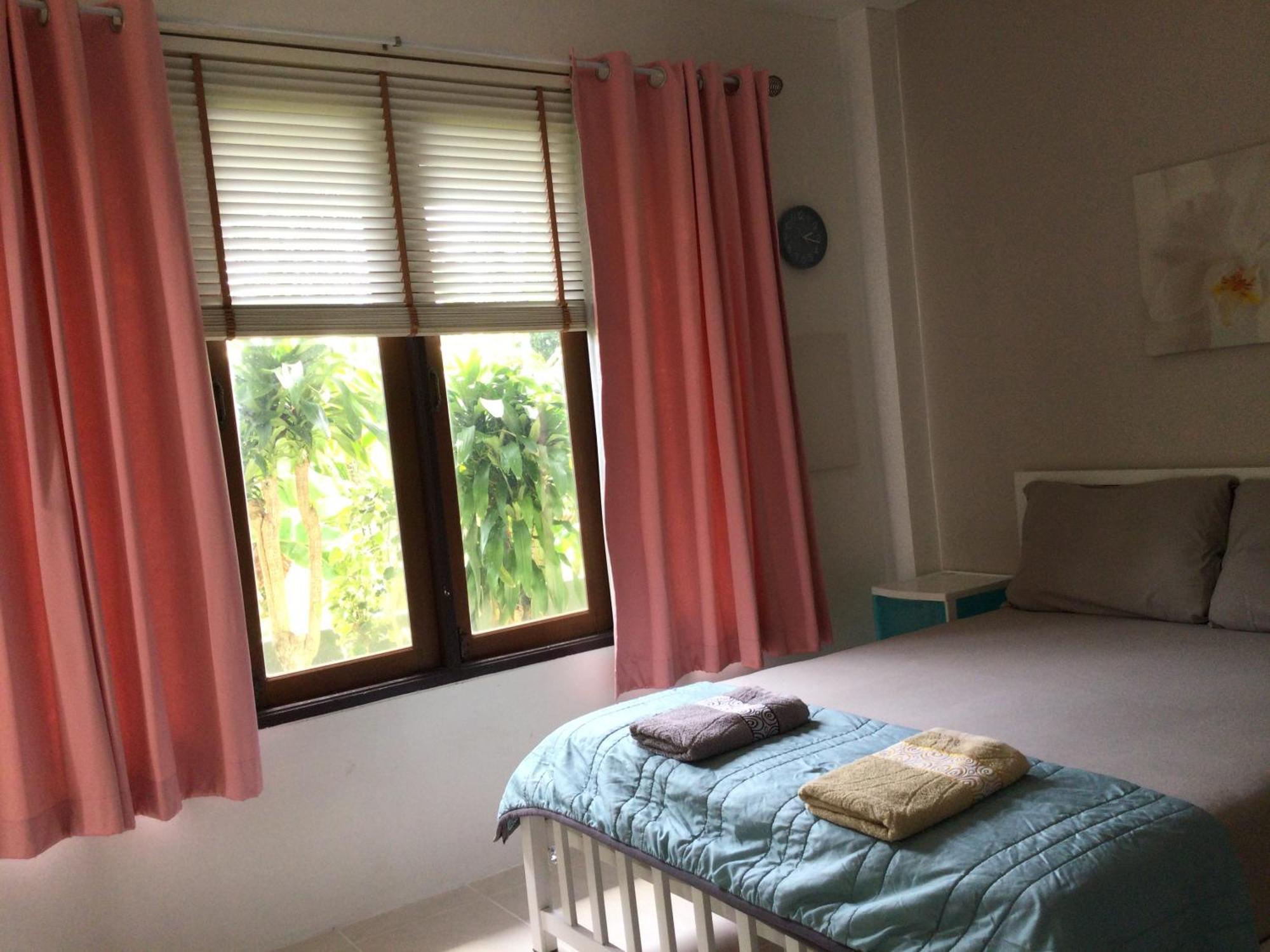 Ananas Samui Laem Set Beach