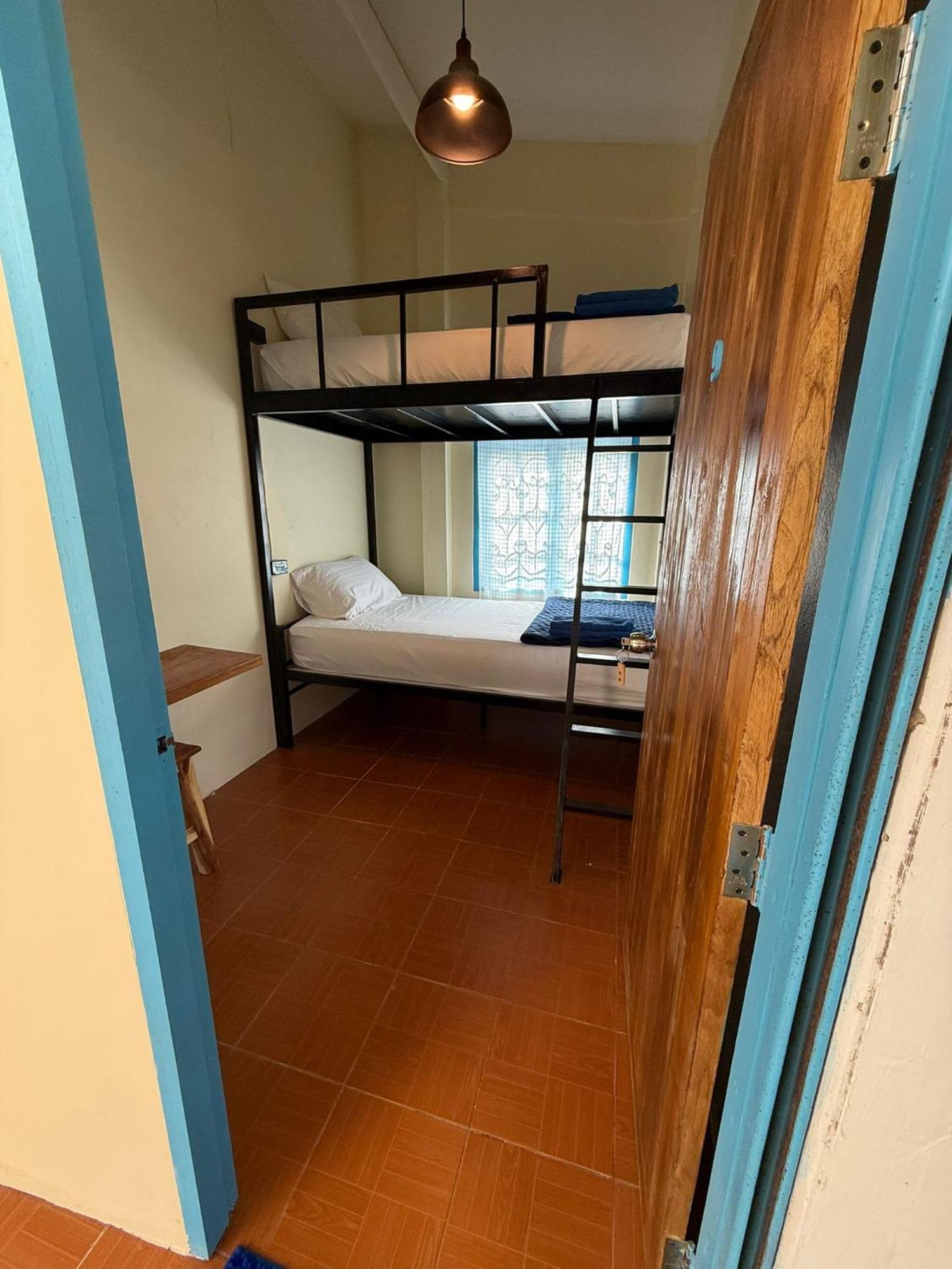 Baan Hinlad And (adults Only) Auberge de jeunesse *