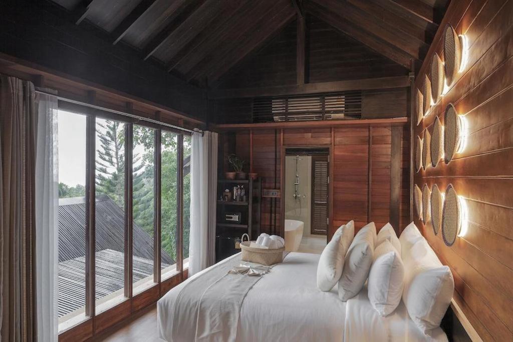 The - Lamai Village