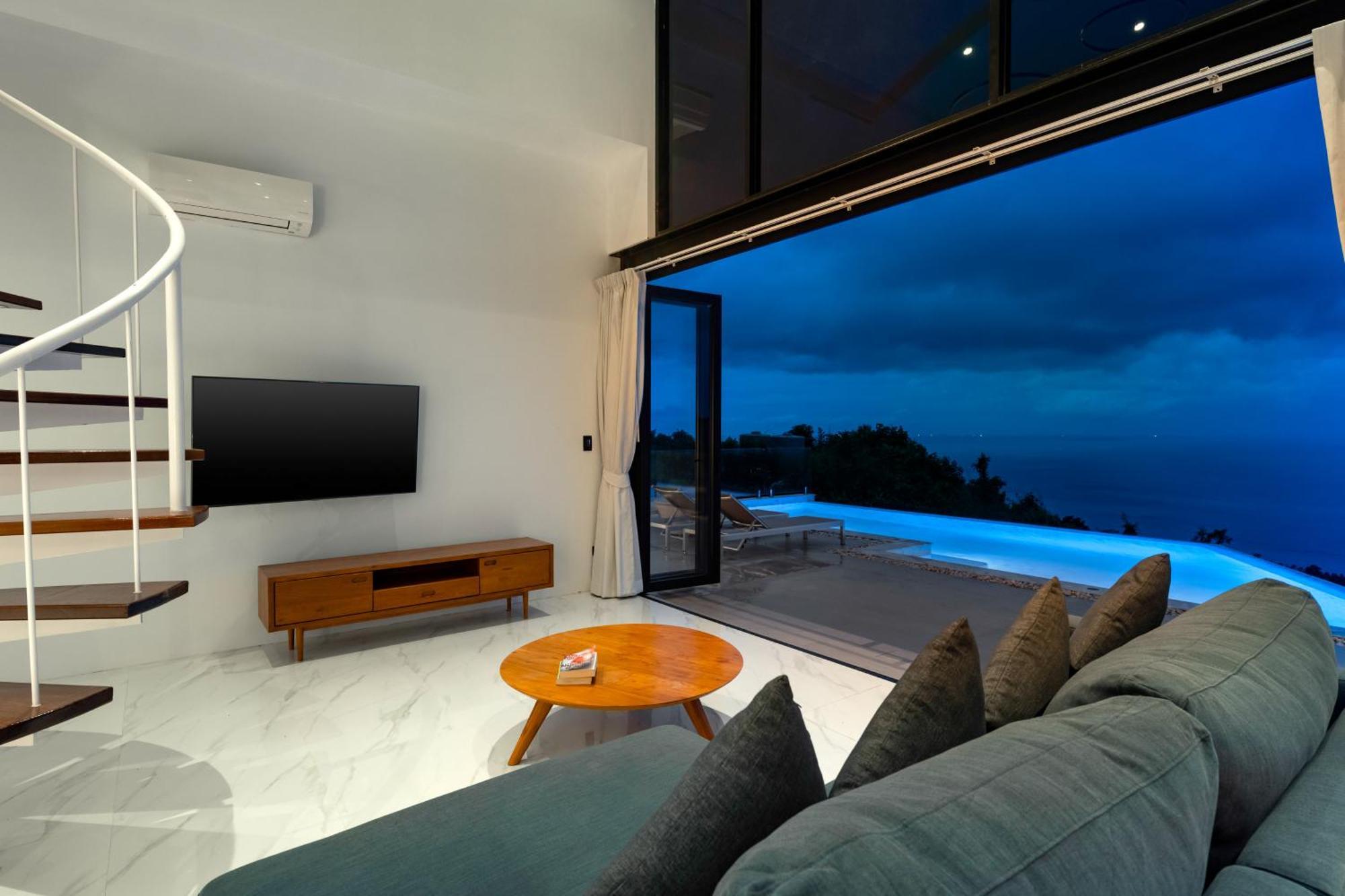 Seaview Lux Dream Villa *