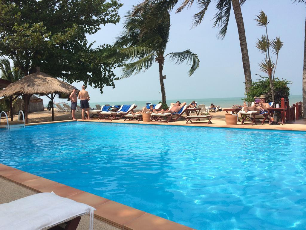 The Waterfront Boutique Hotel&cafe