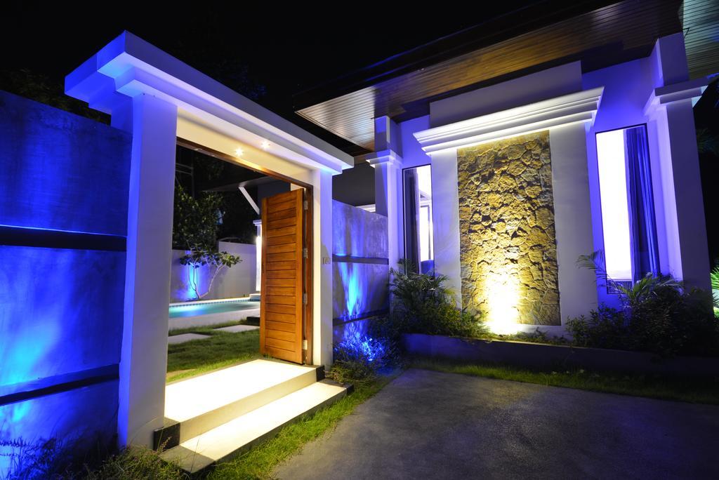 Rocking Chair Pool Villa Strand von Chaweng