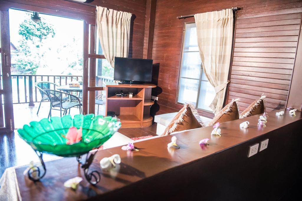 Laem Sila Resort 3*