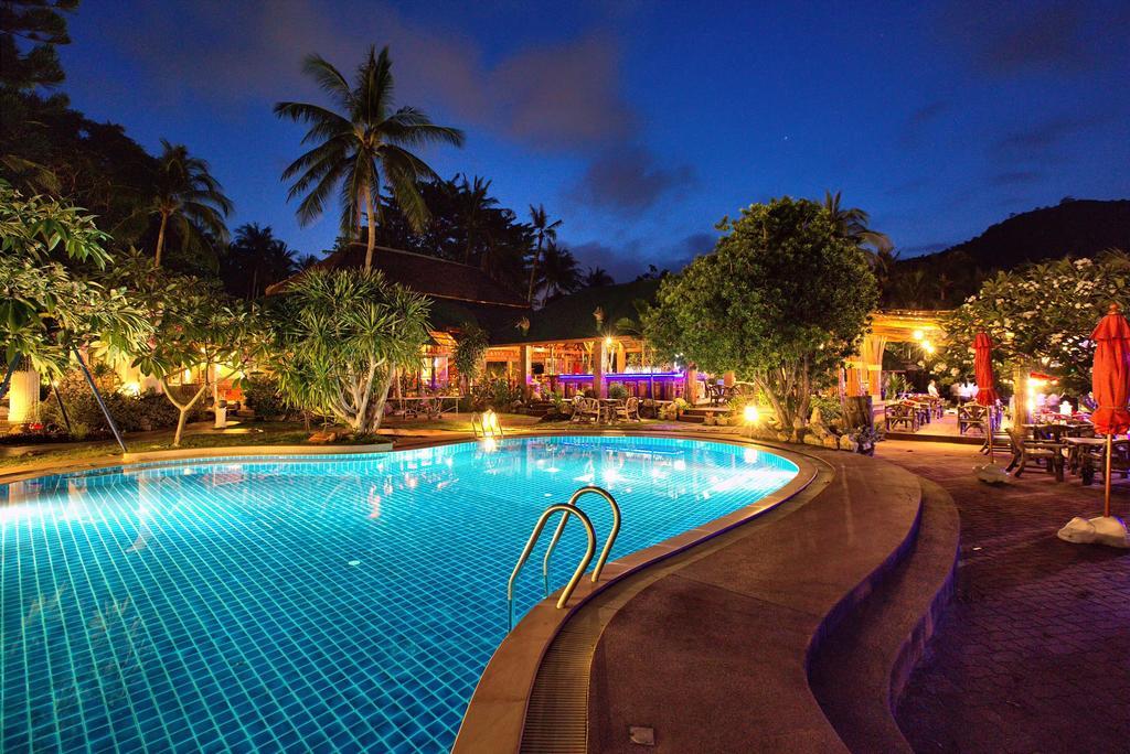 Crystal Bay Yacht Club Beach 3*