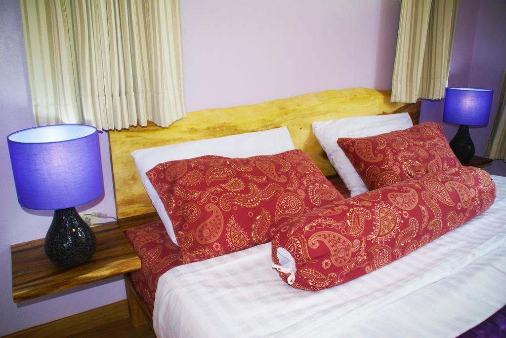Noi * Chaweng (Koh Samui)