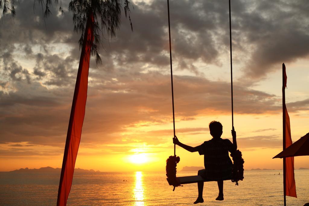 Viva Vacation Lipa Noi