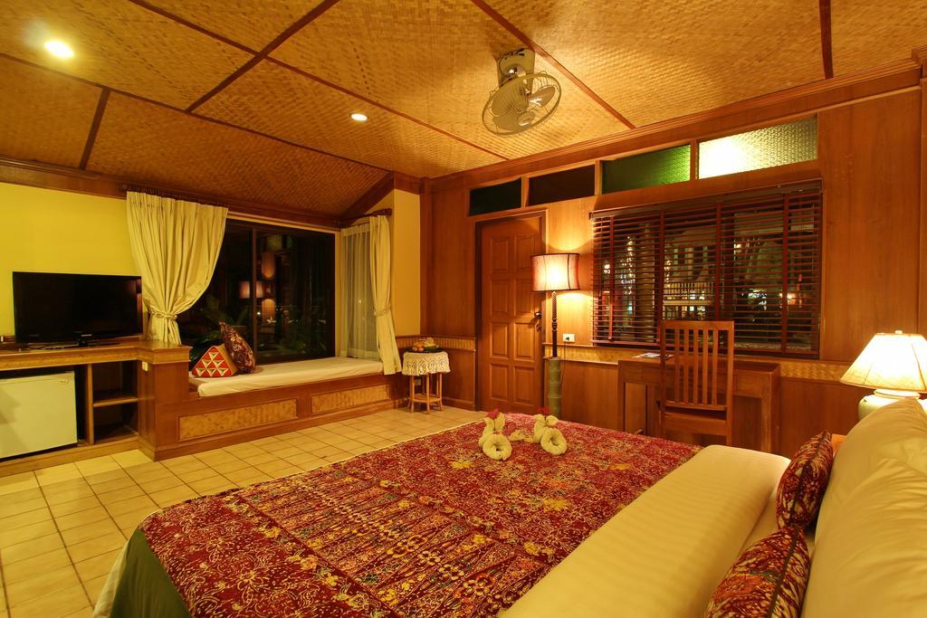 World Hotel 3*