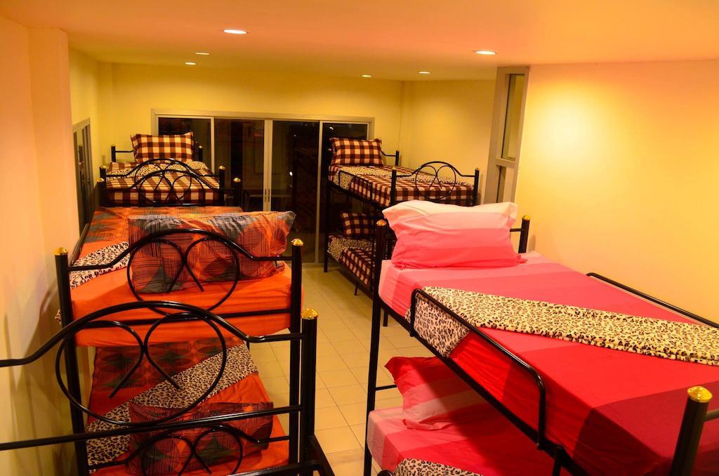 Albergue Let' Go Backpackers *