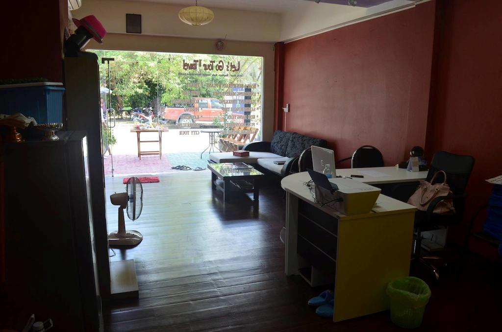 Albergue Let' Go Backpackers Bophut