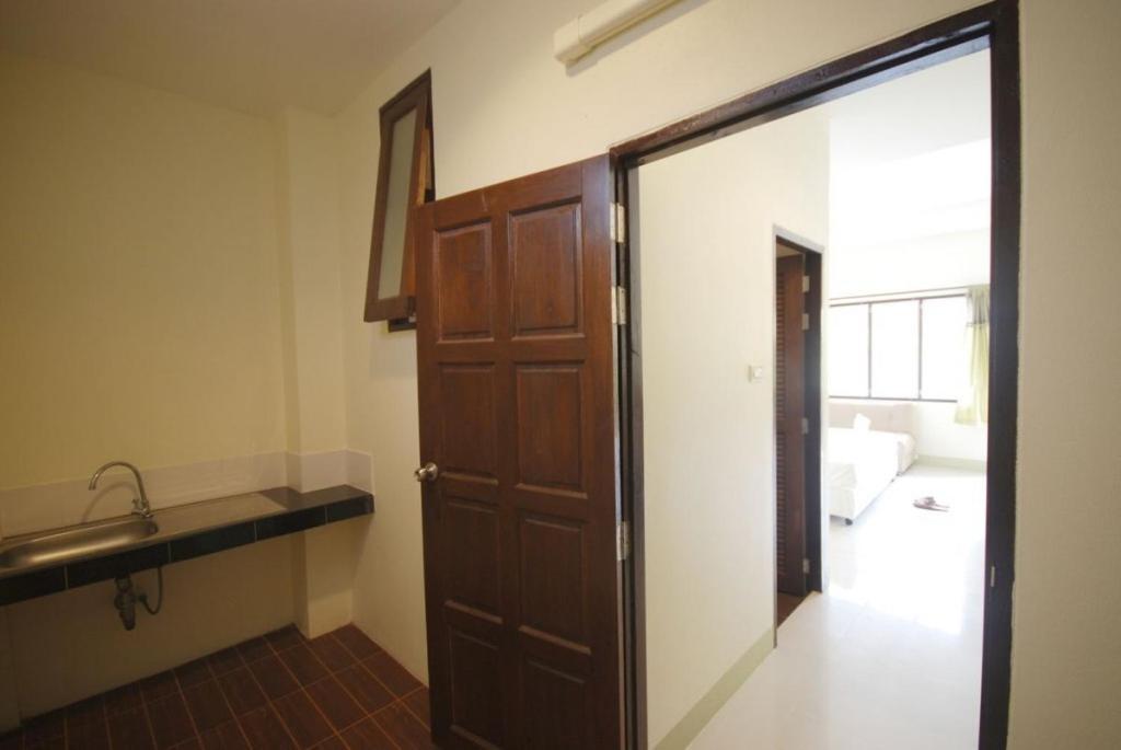 Buathong Place Apartment
