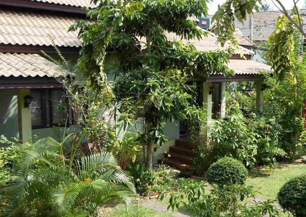 Buathong Place Apartment