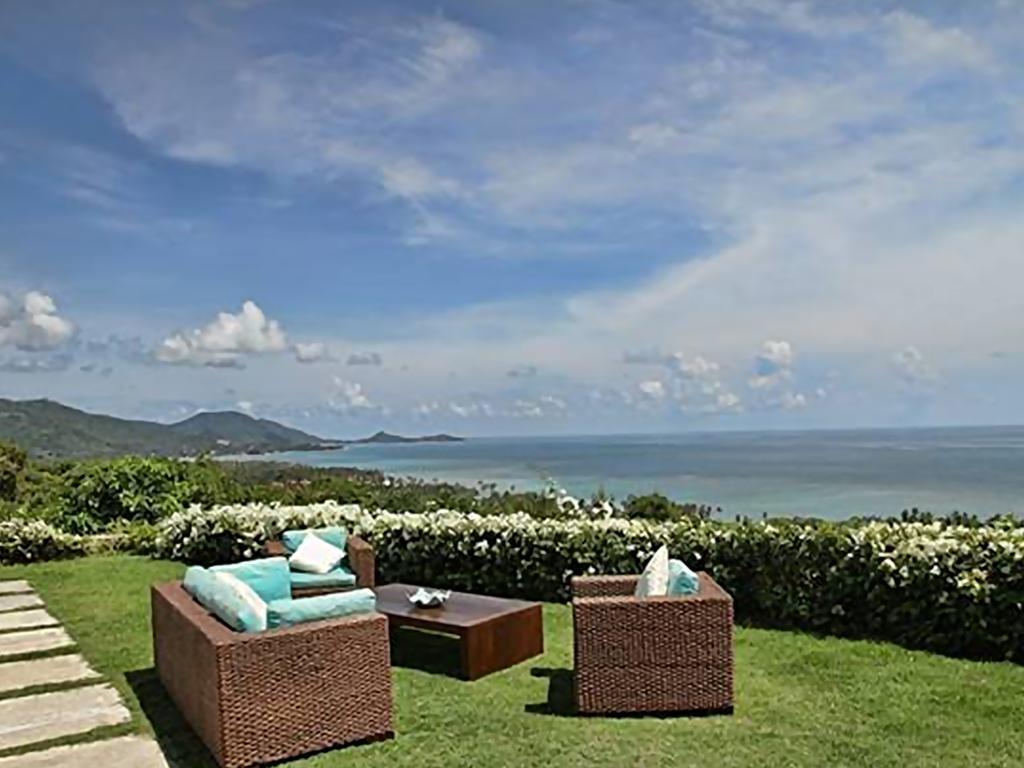 Baan Fhan Talay Laem Set Beach