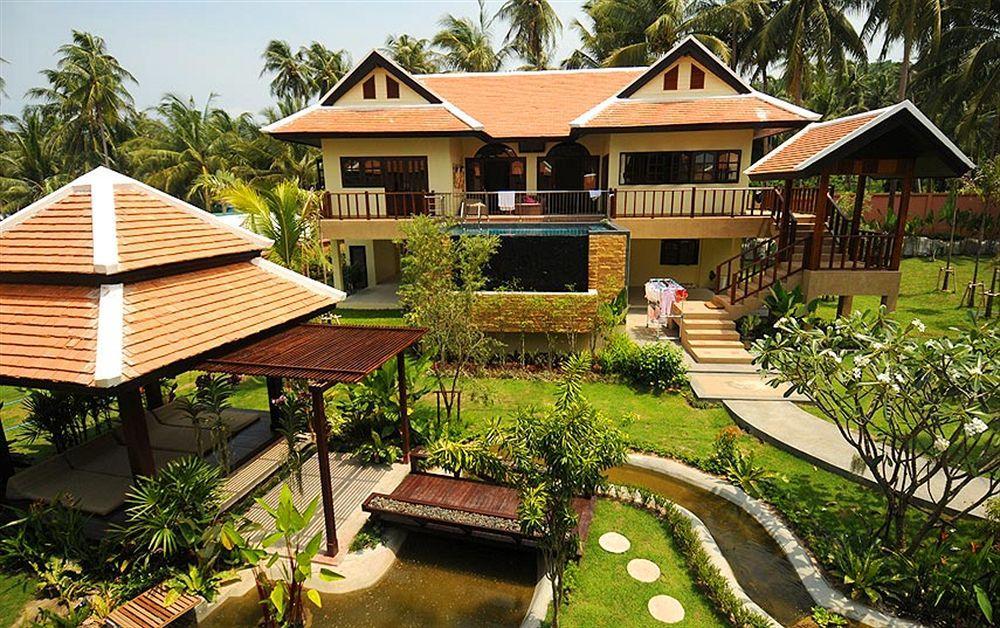 Resort Dreams