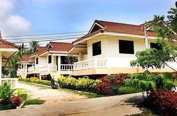 Baan Saen Sook Hotel