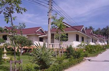 Baan Saen Sook Hotel 3*