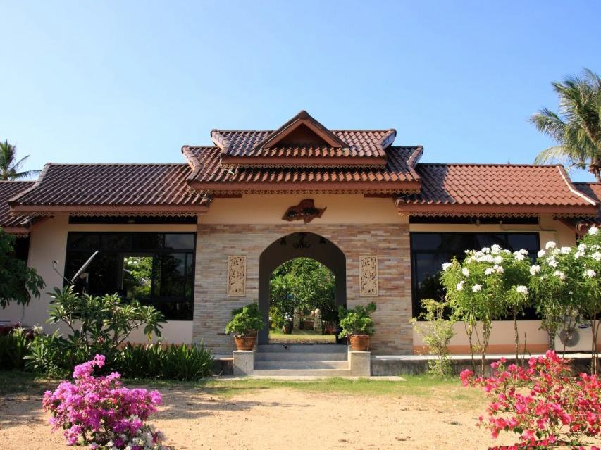 Baan Saen Sook 3*