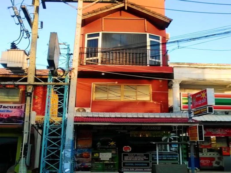 Baan Smile Hostel