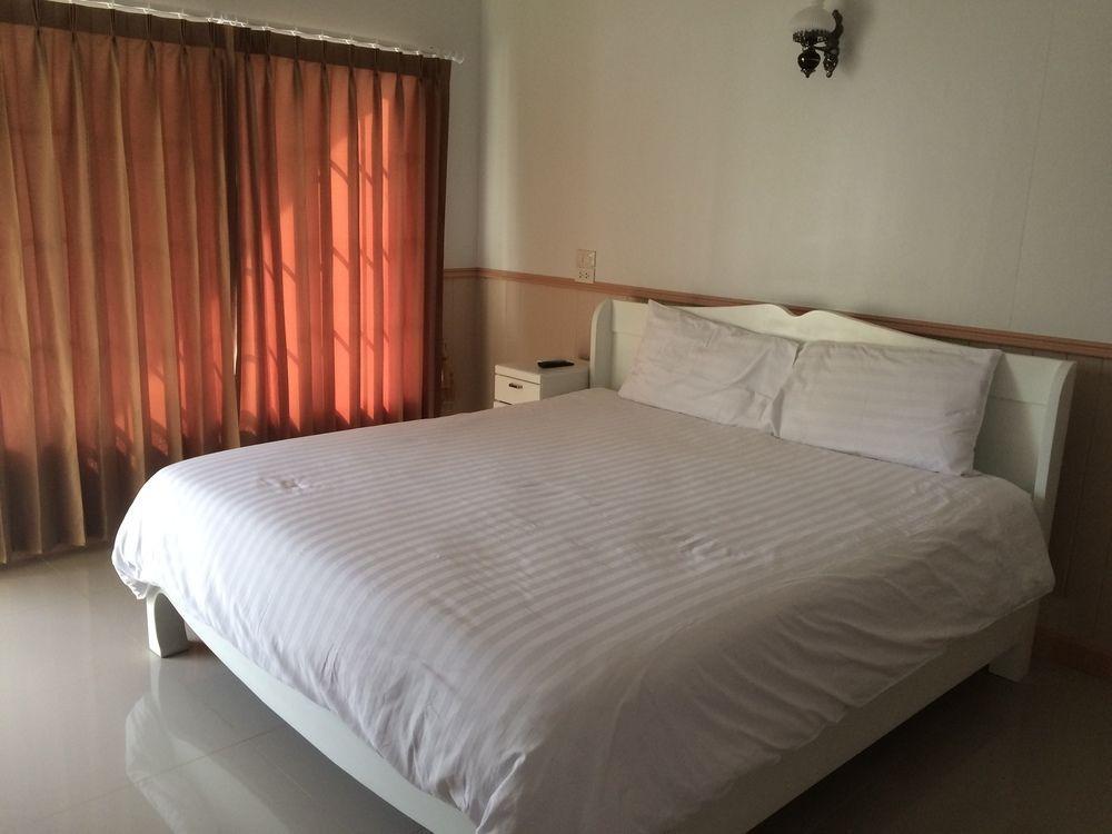 Suite Villa Hotel 2*