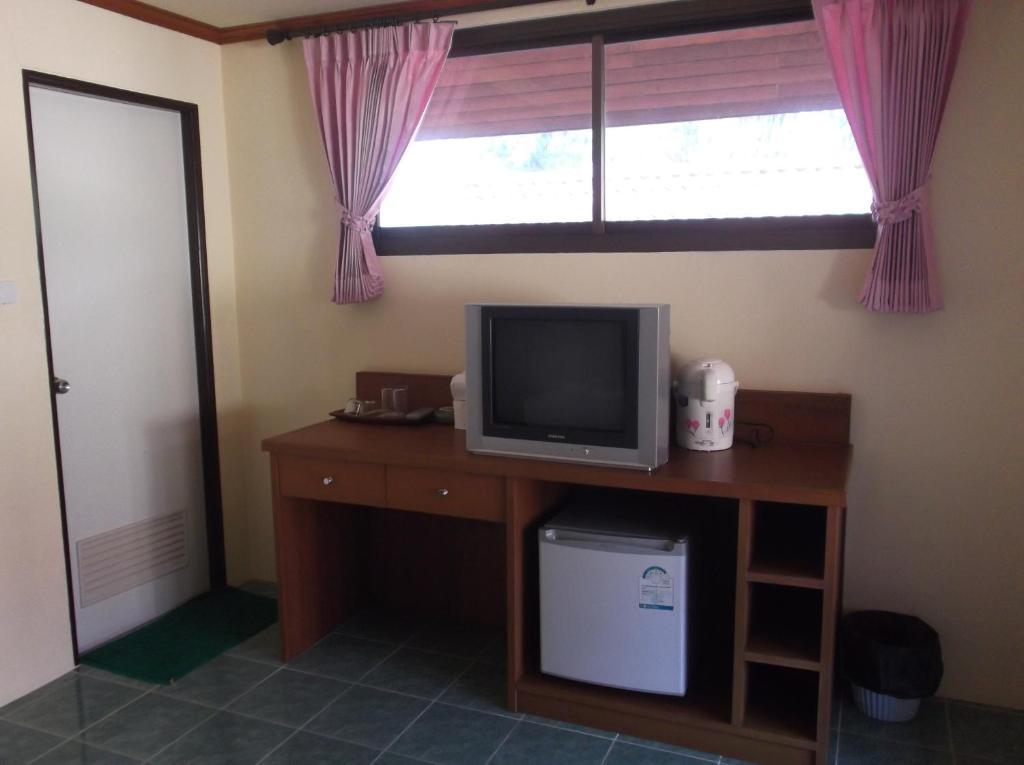 Meedej Apartment