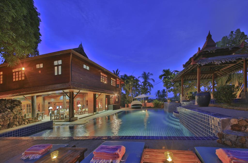 Paradise Island Estate