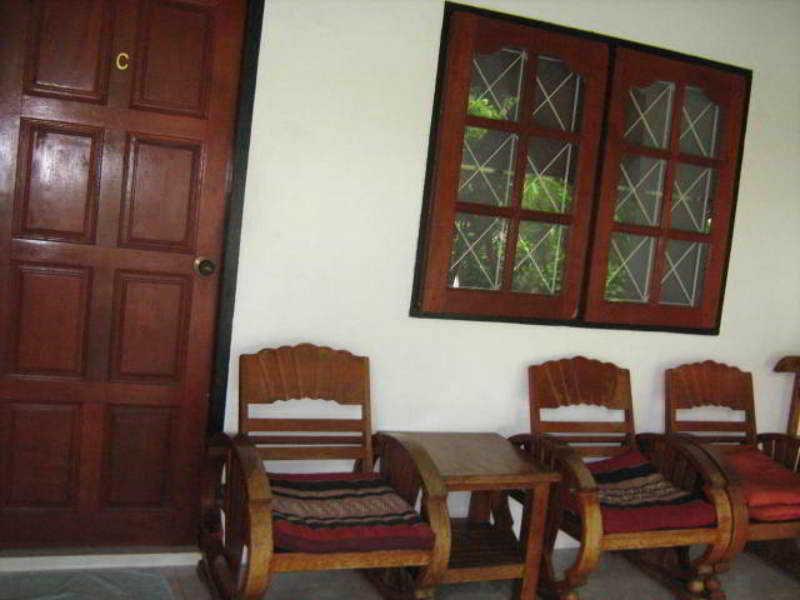 Lamoon & Guest house 2*