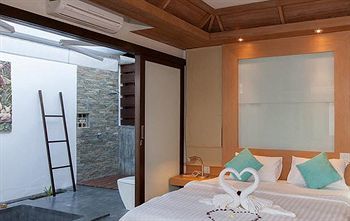 Hotel Jean Pool