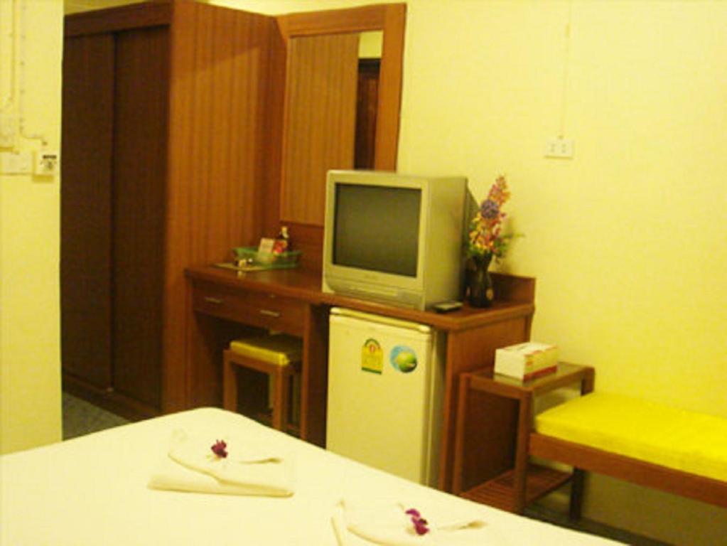 Baan Rom Mai