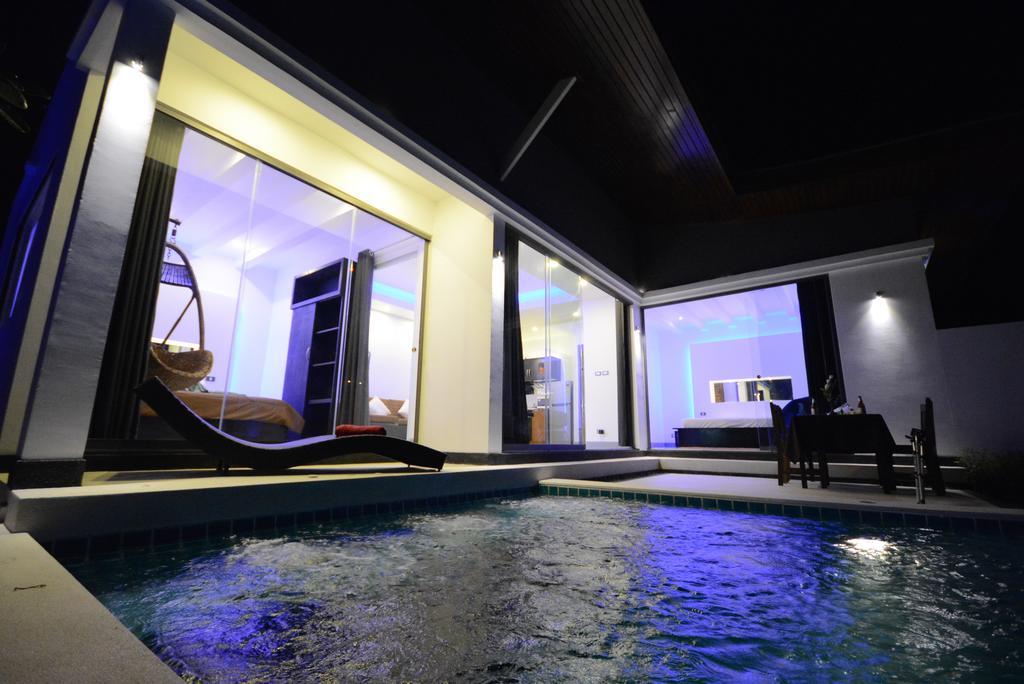 Rocking Chair Pool * Strand von Chaweng