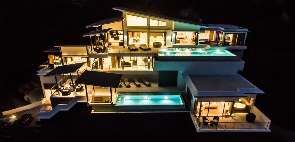 Peak - Award Winning Luxury Two Pousada