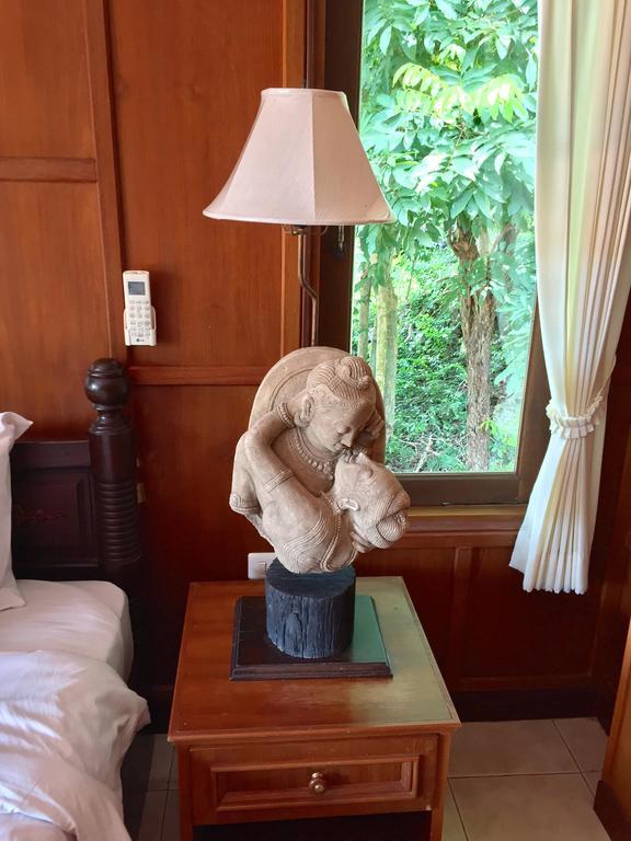 Baan Laem Noi Villa's